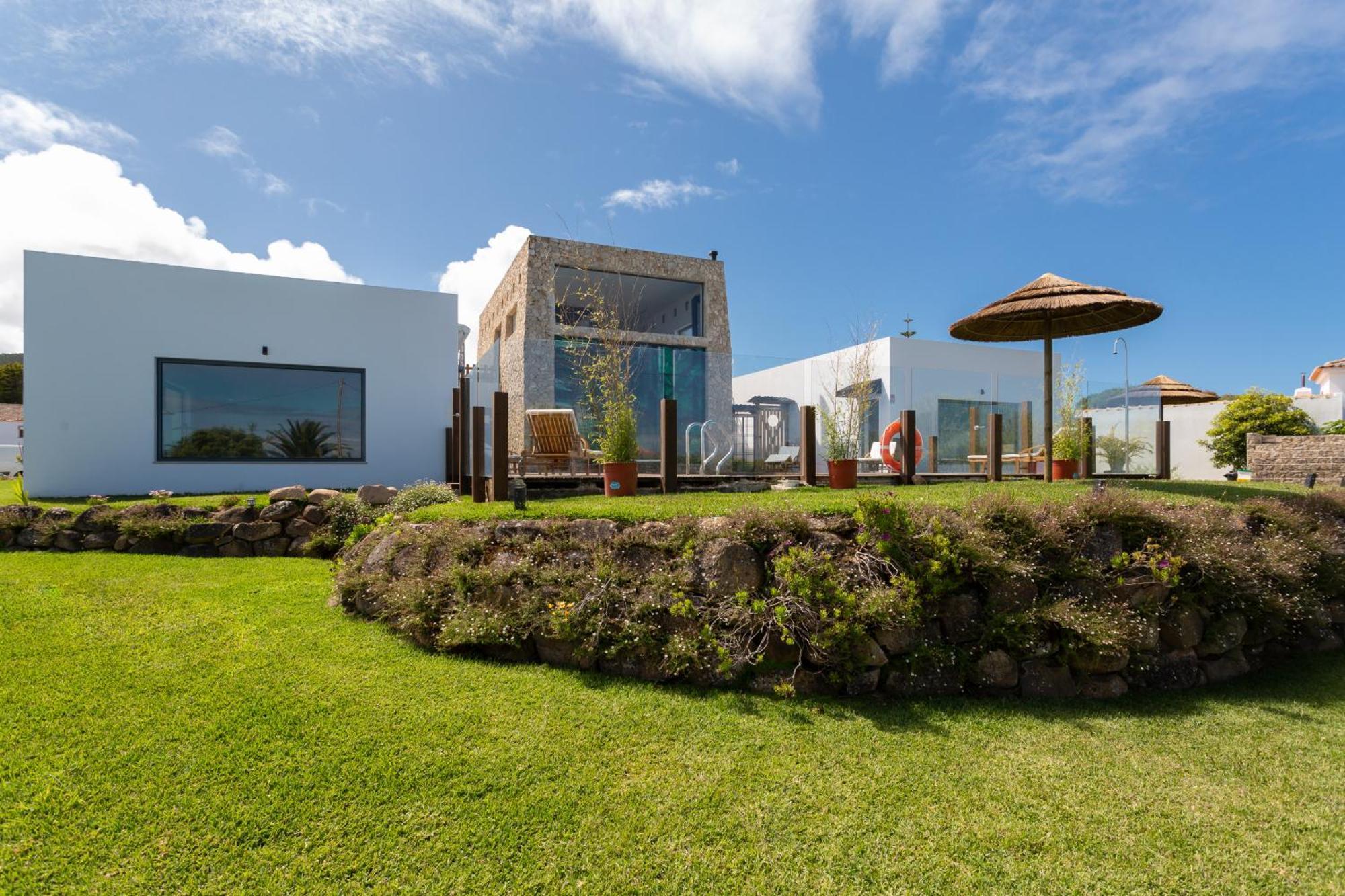Penedo Escape Sea Suites Colares Esterno foto